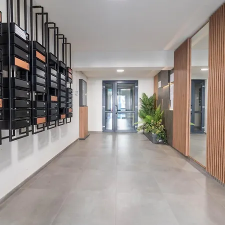 Апартаменти Mohost Veeo - Where Simplicity Feels Rich *