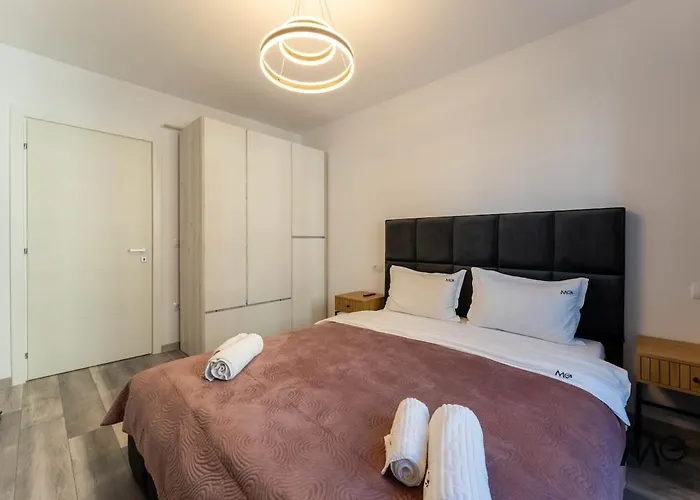 Mohost Veeo - Where Simplicity Feels Rich Брашов