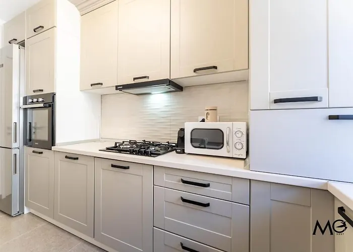 Mohost Veeo - Where Simplicity Feels Rich